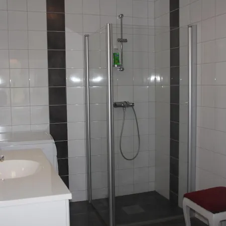 Hoiland Gard Gardshotellet Hjelmeland