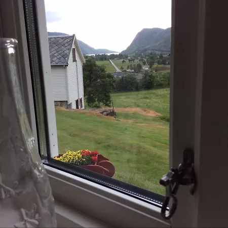 Hoiland Gard Gardshotellet * Hjelmeland